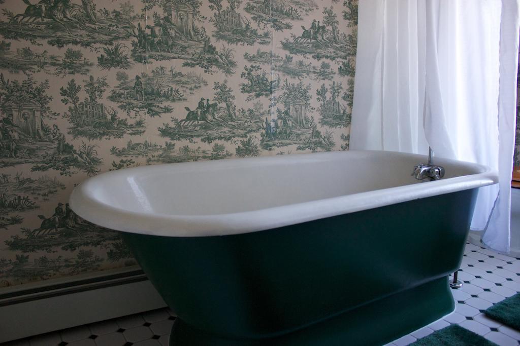 Historic Jacob Hill Inn Сиконк Экстерьер фото