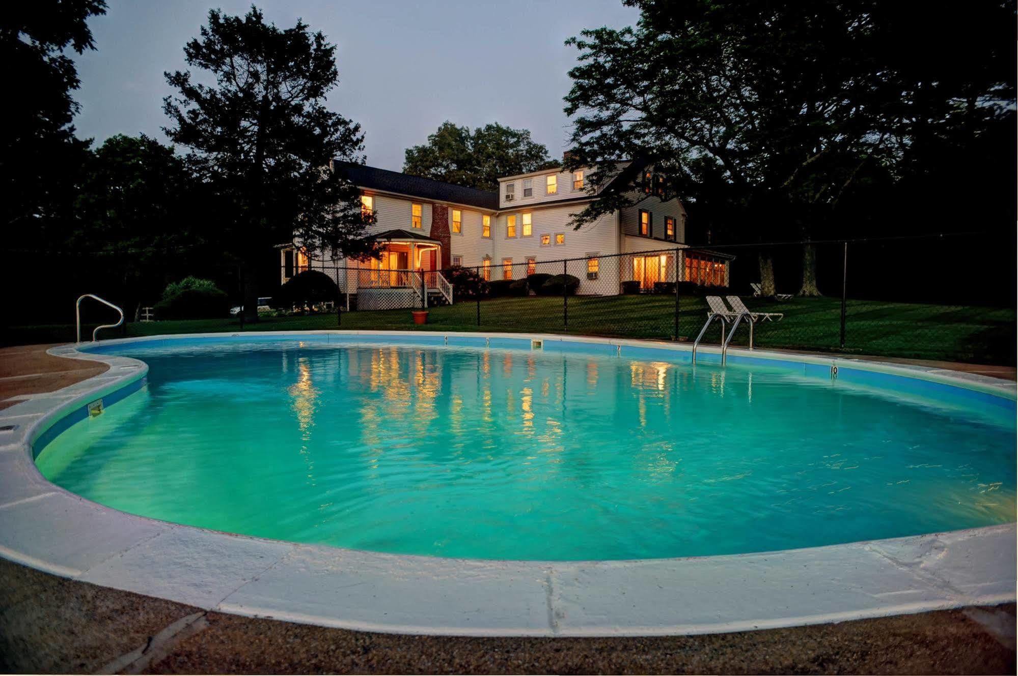 Historic Jacob Hill Inn Сиконк Экстерьер фото